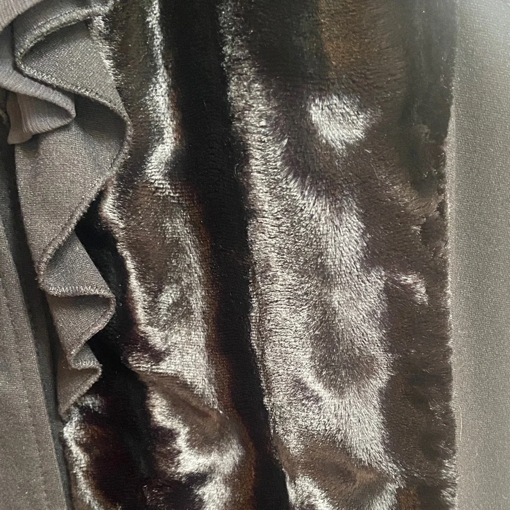 Alfani Black Ruffled Vest with Velvet Front Size L - Picture 5 of 8